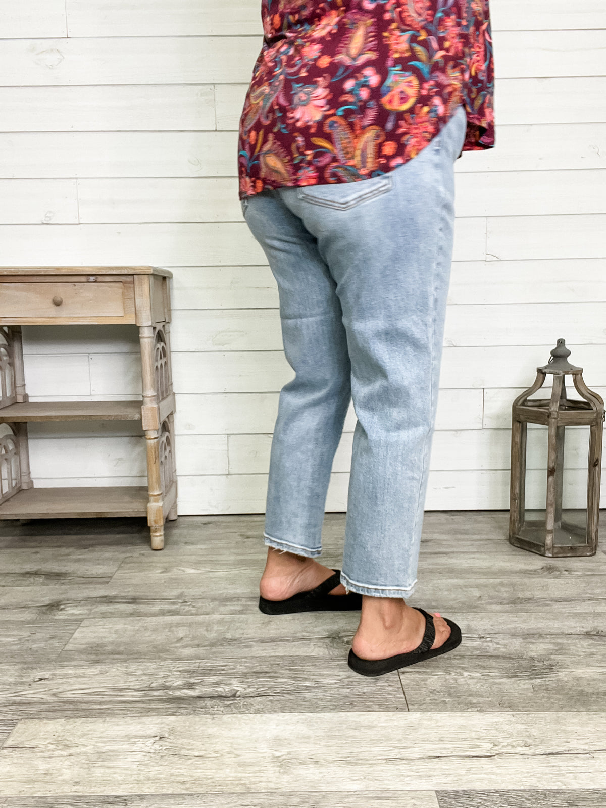 Judy Blue "Lovely" Ankle Straight Leg Jeans