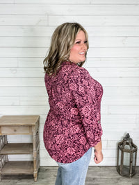 "Wasp" 3/4 Sleeve Split Neck