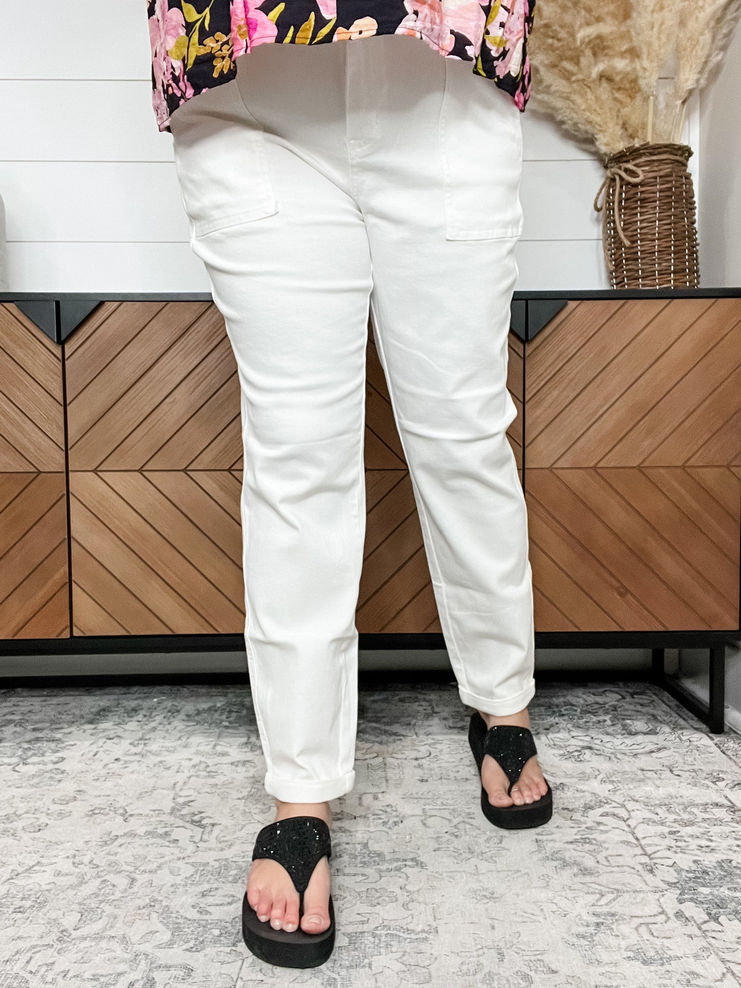 Judy Blue "Creme De La Creme" White Jogger