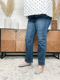 Judy Blue "Sweeter Than" Tummy Control Straight Leg Jeans (Petite)