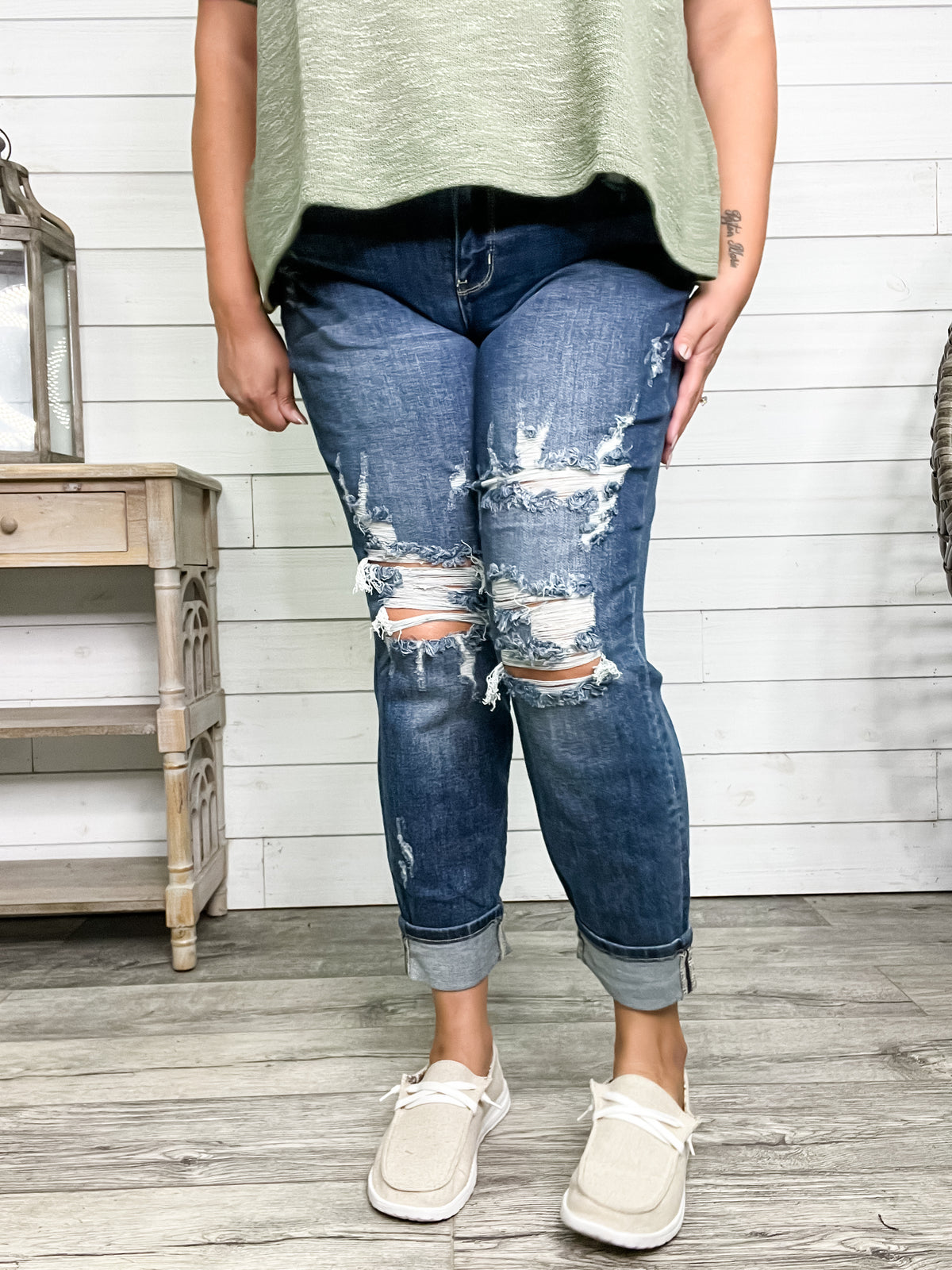 Judy Blue "Welcome to the Party" Boyfriend Jeans