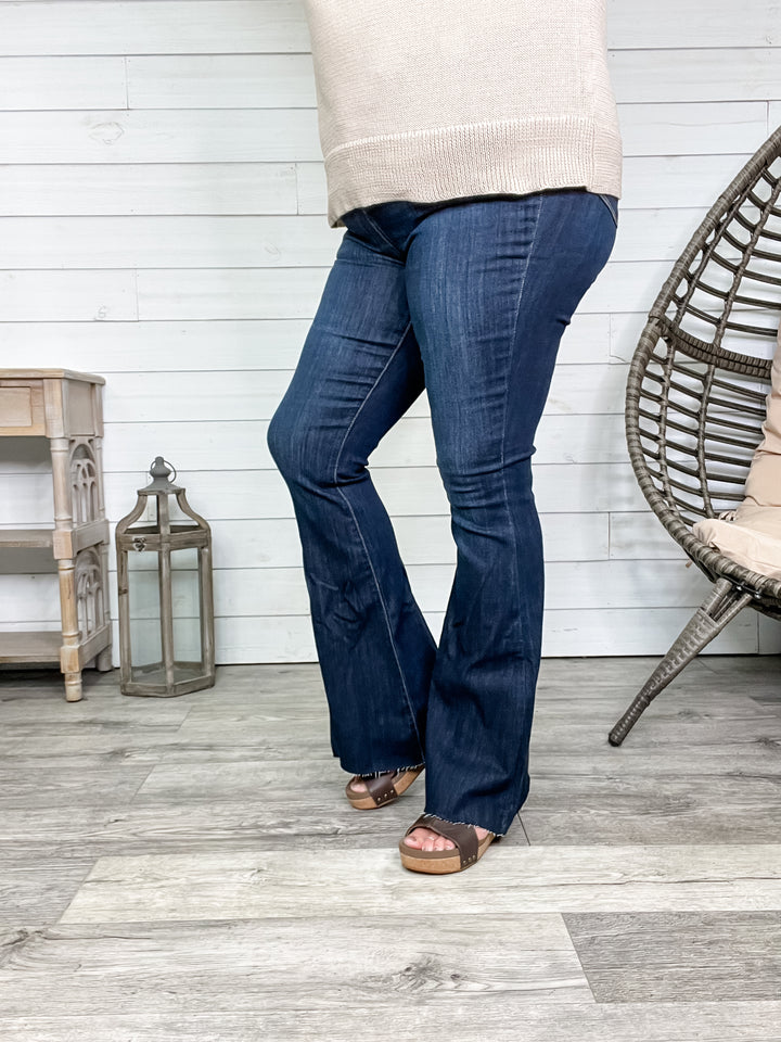 Judy Blue "Montana Take Me Away" Stretch Flares