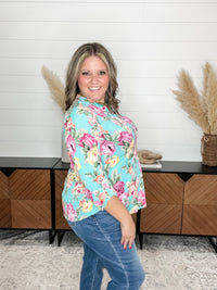 Dear Scarlett "Dorado" 3/4 Sleeve Split Neck