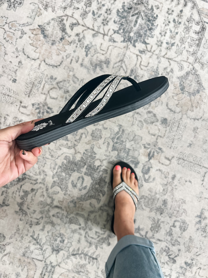 "Dalia" Double Strap Rhinestone Flip Flop By Yellowbox (Clear)