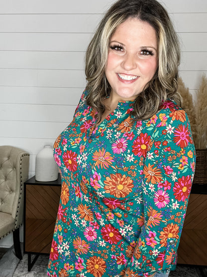 "Frog" 3/4 Sleeve Split Neck