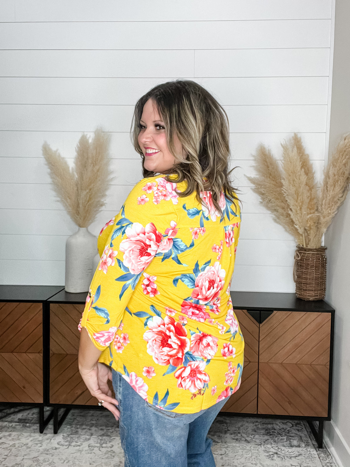 Dear Scarlett "Corbina" 3/4 Sleeve Split Neck