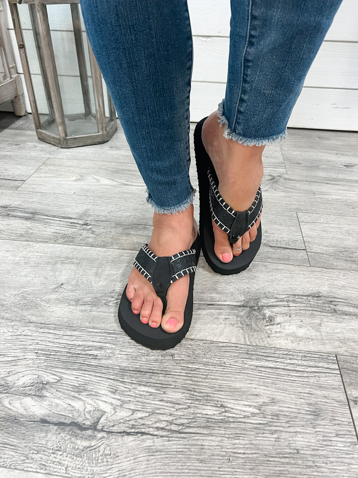 Gypsy Jazz "Pamela" Flip Flops (Black)