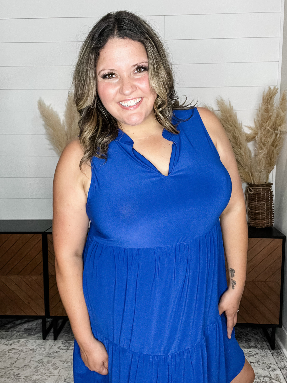 Dear Scarlett "Amos" Sleeveless Split Neck Tiered Dress (Royal Blue)