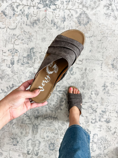 "Jolene" By Very G Slip On Flat Sandal (Tooled Charcoal)