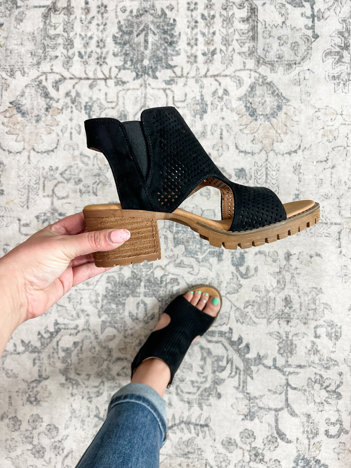 "Milsy" Block Heel Side Zip Sandal by Very G (Black)