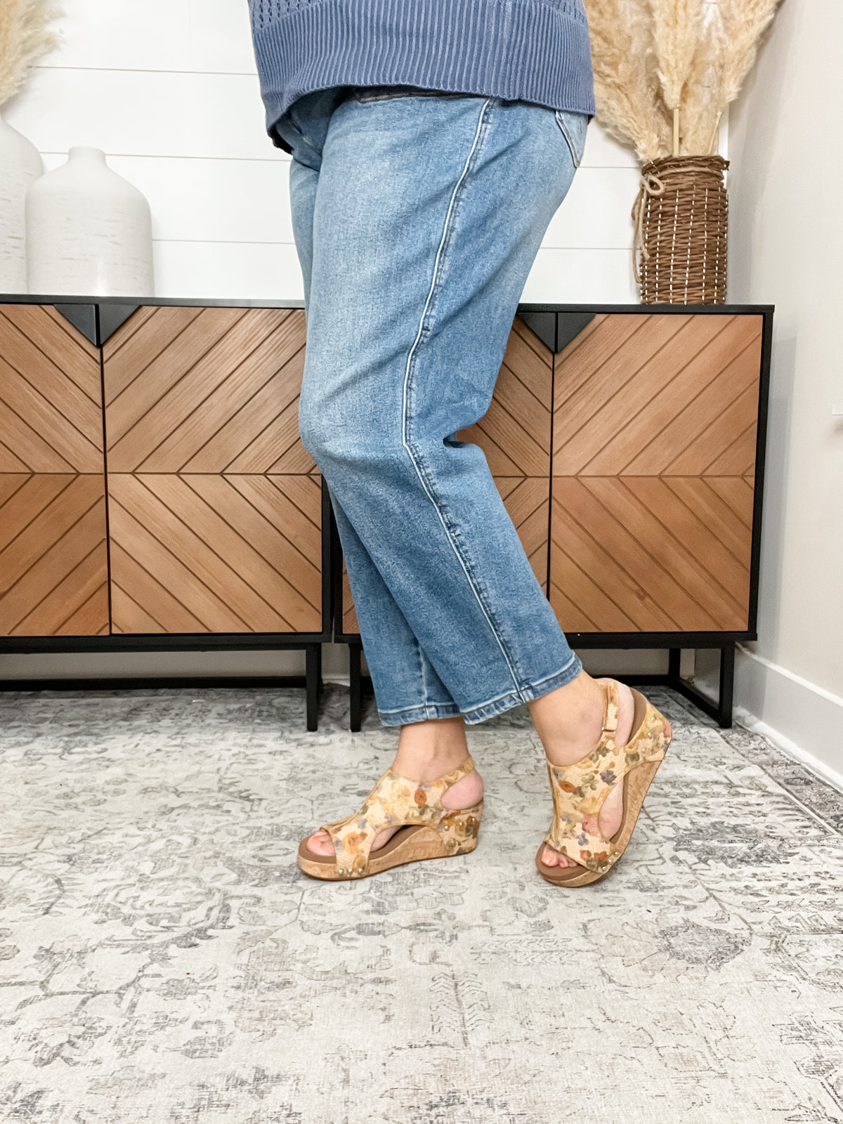 Judy Blue "Rhett" Barrel Jeans