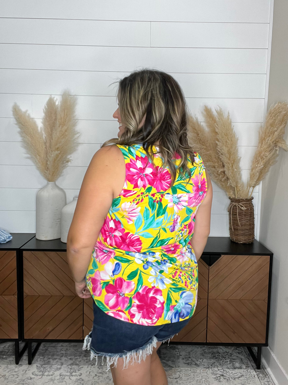Dear Scarlett "Brewster" Sleeveless Split Neck