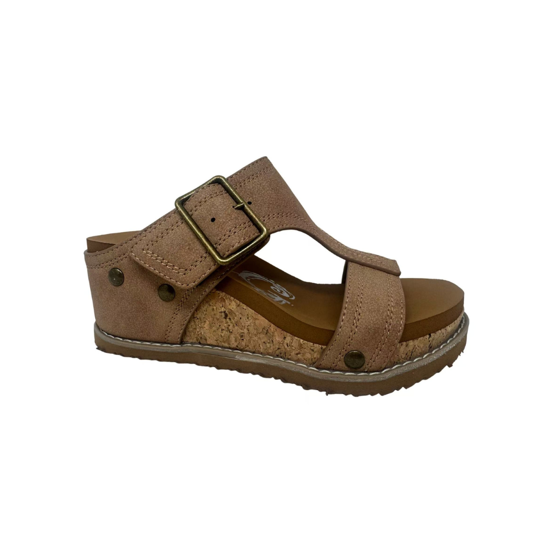 Very G "Noah" Wedge Sandal (Tan)