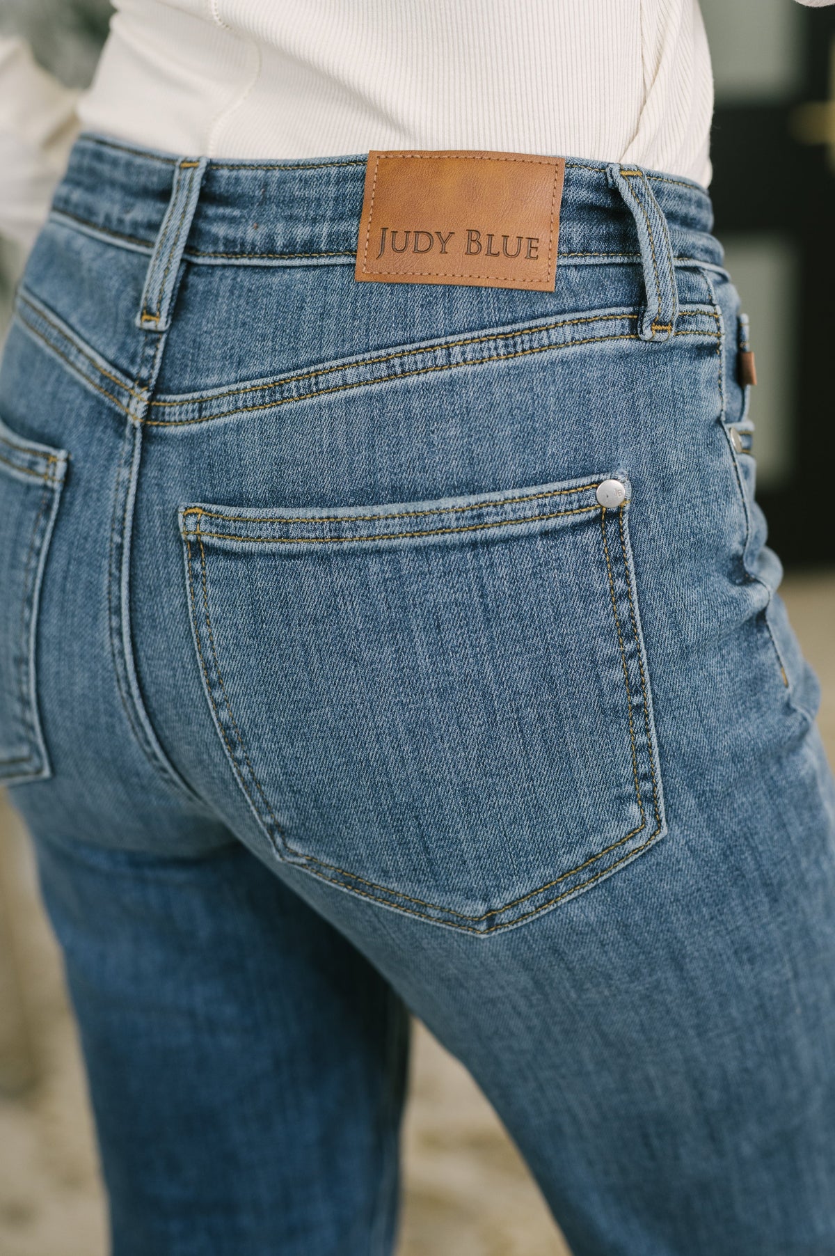Judy Blue "Billie" Boyfriend Jean in Everyday Indigo