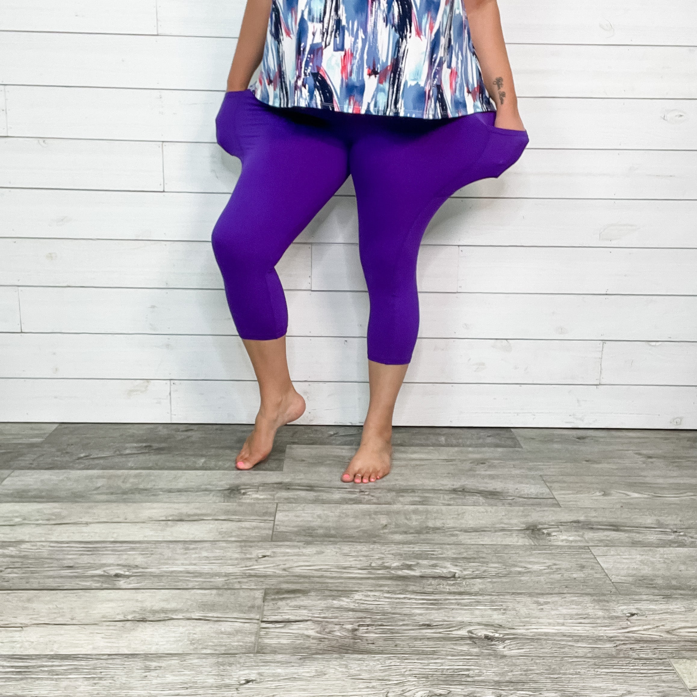 Classic Legging Style Capris With Pocket (Purple)-Lola Monroe Boutique