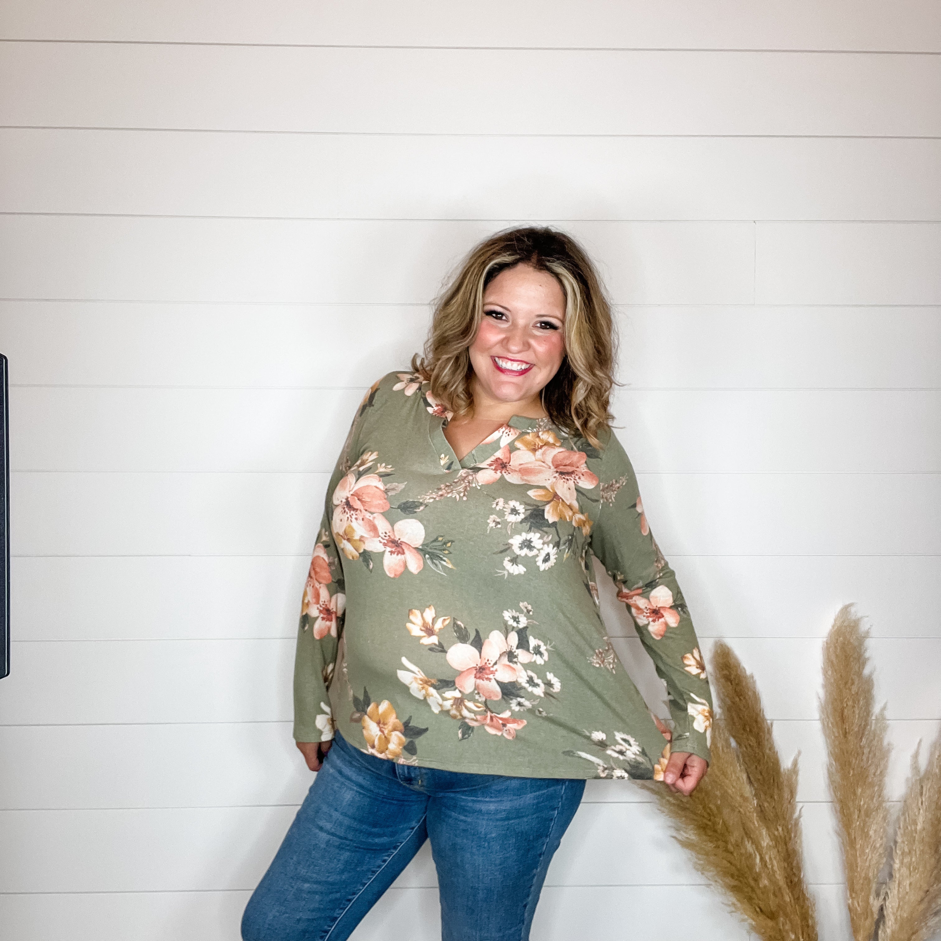 "Clover" Floral Long Sleeve Split Neck-Lola Monroe Boutique