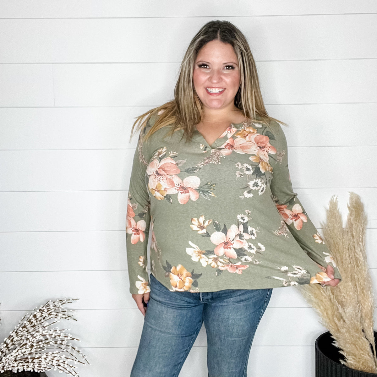 "Clover" Floral Long Sleeve Split Neck