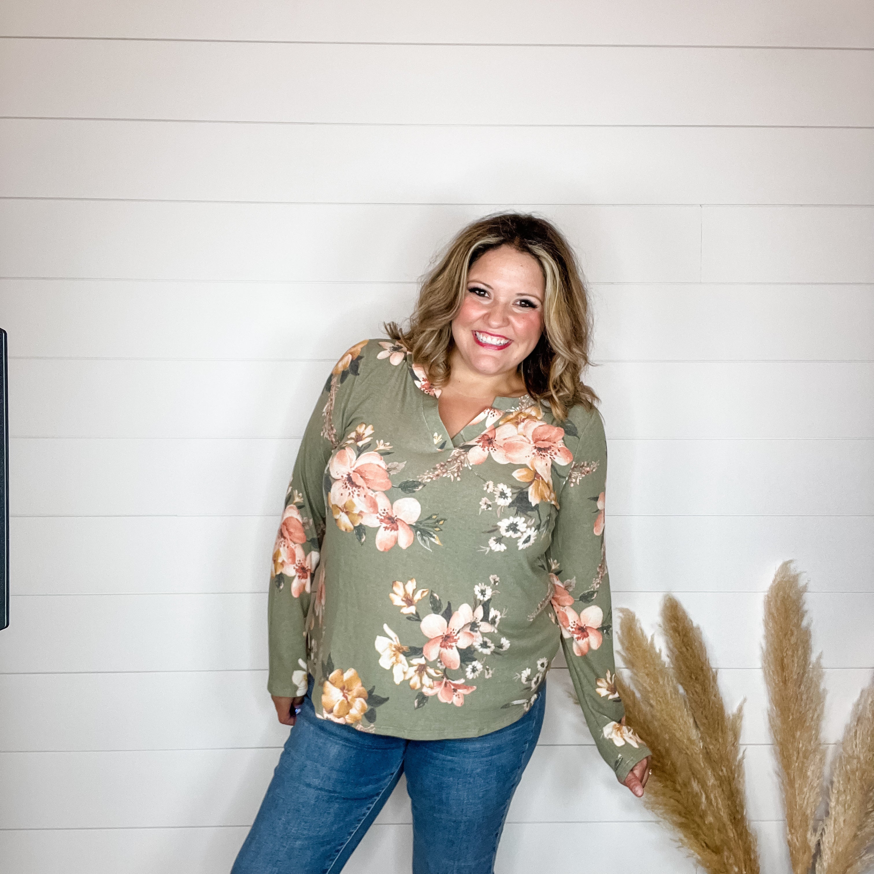 "Clover" Floral Long Sleeve Split Neck-Lola Monroe Boutique