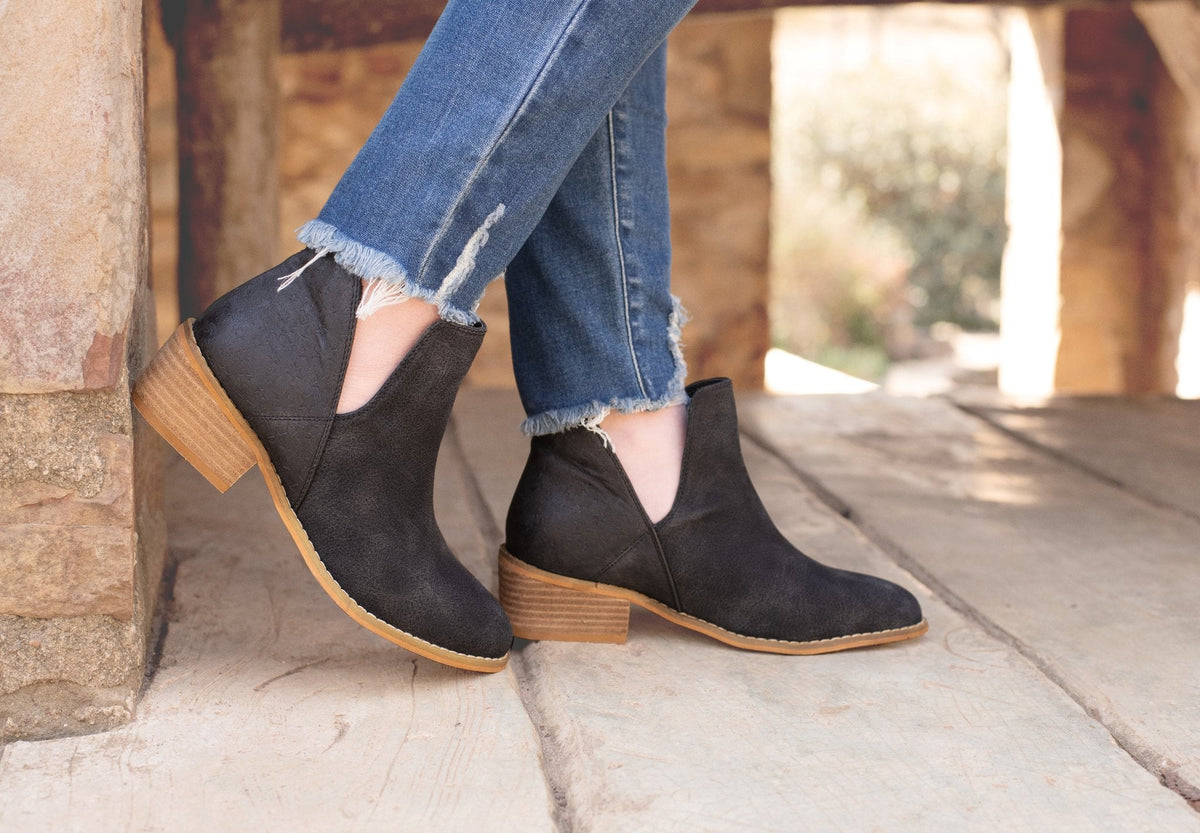 Corkys "Wayland" Faux Suede Bootie (Black Stars)