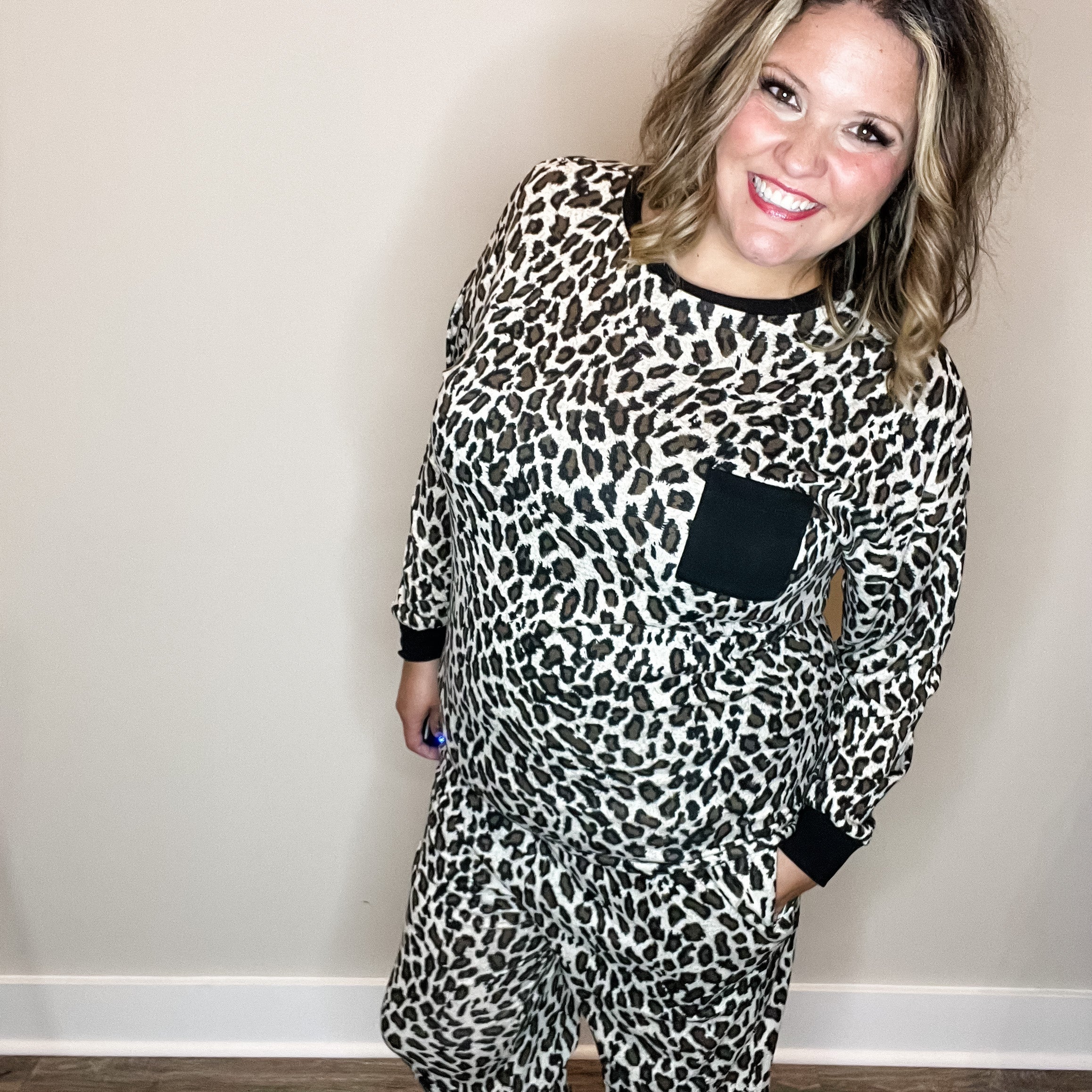 "Cozy" Animal Print Lounge Set with Pockets-Lola Monroe Boutique