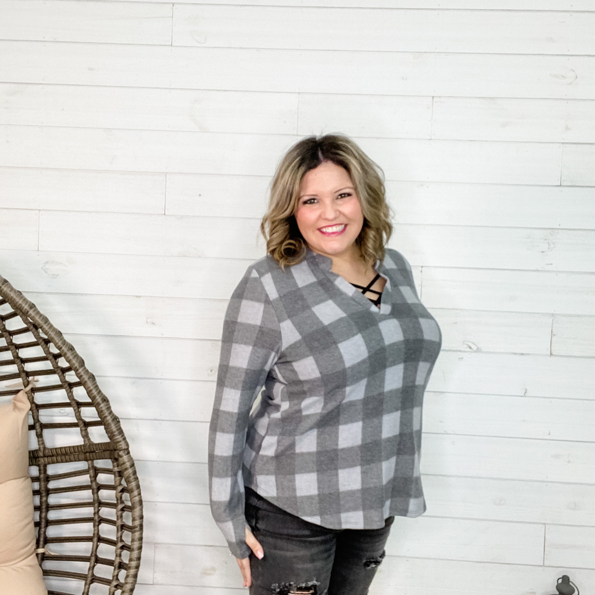 "Darlin" Long Sleeve Gabby Style with Thumbholes-Lola Monroe Boutique