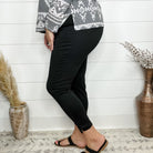 "Disappearing Act" Pull On Skinny Capri Trousers (Black)-Lola Monroe Boutique