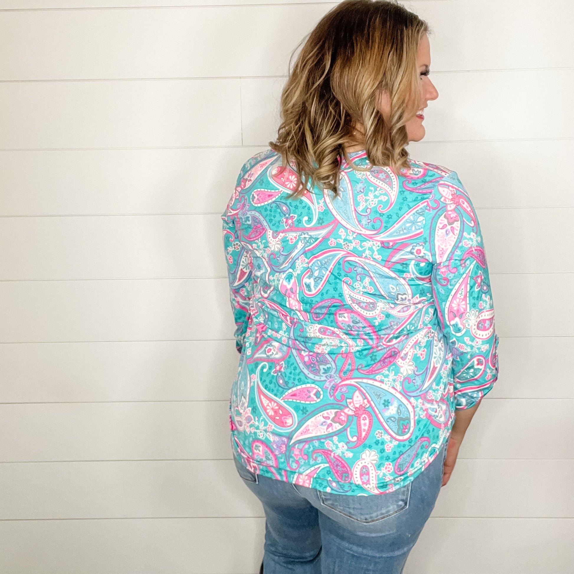 "Fling" Paisley Lizzy 3/4 Sleeve Split Neck Tops