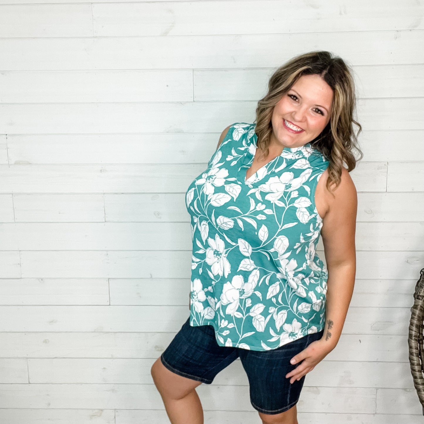 "Fresh Flowers" Floral Print Sleeveless Split Neck-Lola Monroe Boutique