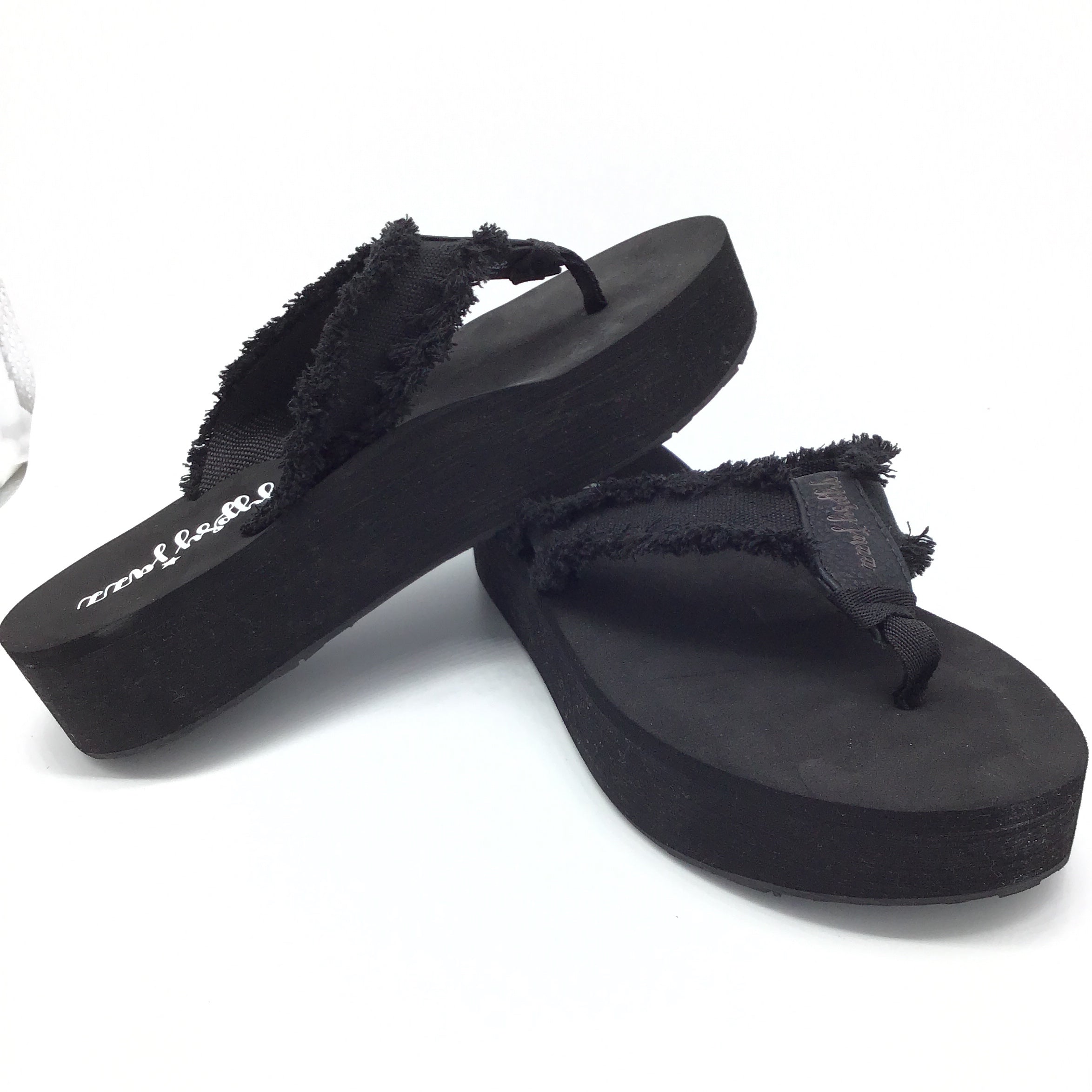 "Geez" By Gypsy Jazz Flip Flop (Black)-Lola Monroe Boutique