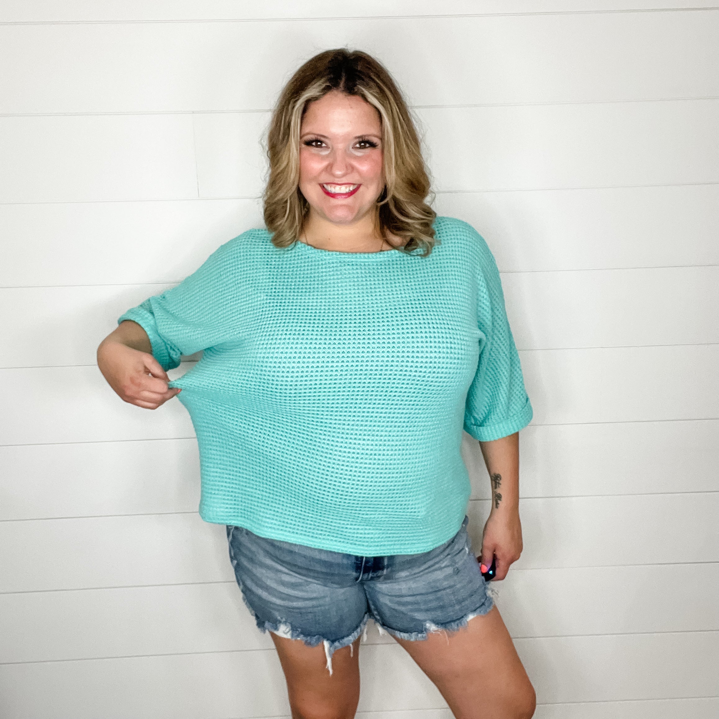 "Honeycutt" Cuffed 3/4 Sleeve Waffle Texture Top (Spearmint)-Lola Monroe Boutique