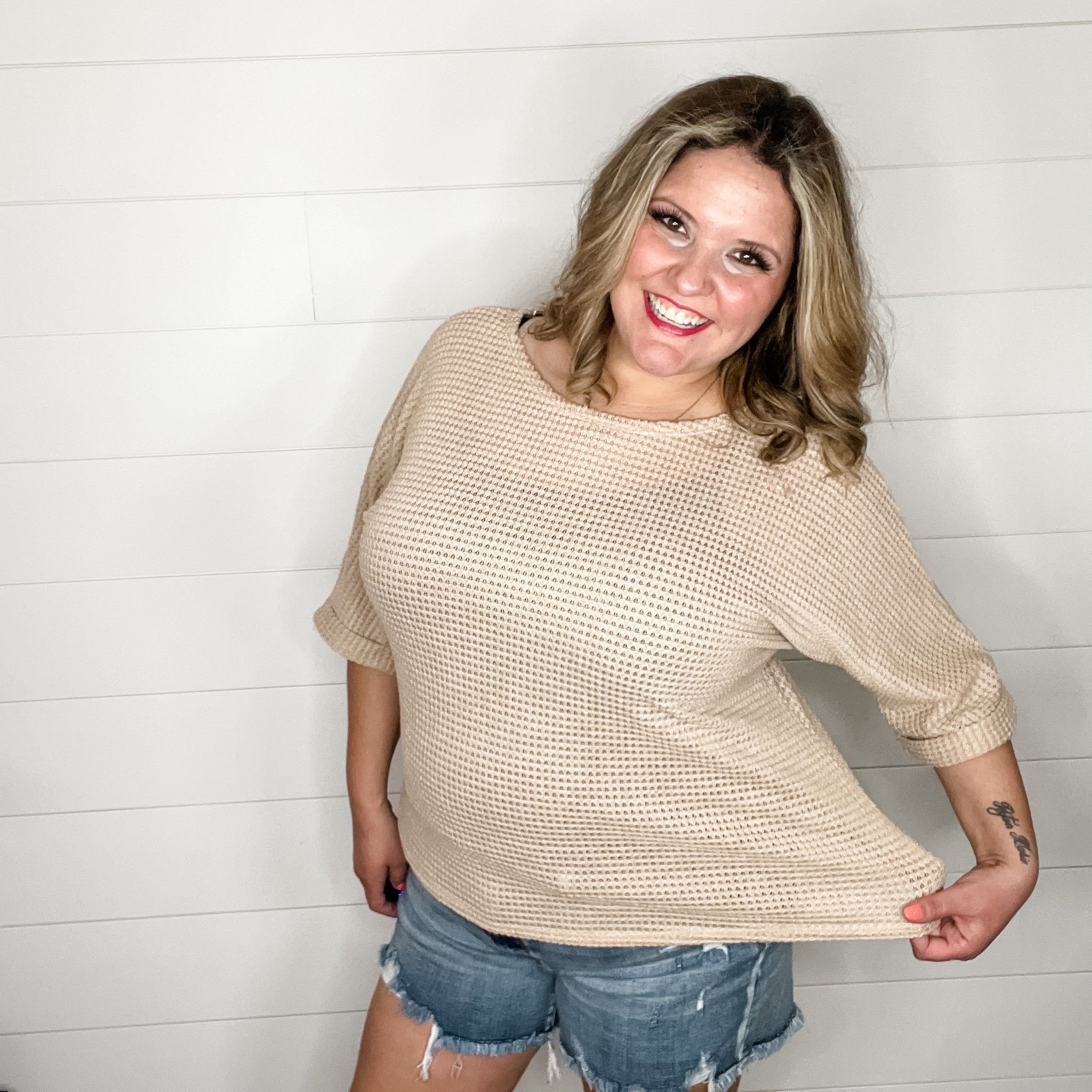 "Honeycutt" Cuffed 3/4 Sleeve Waffle Texture Top (Taupe)-Lola Monroe Boutique