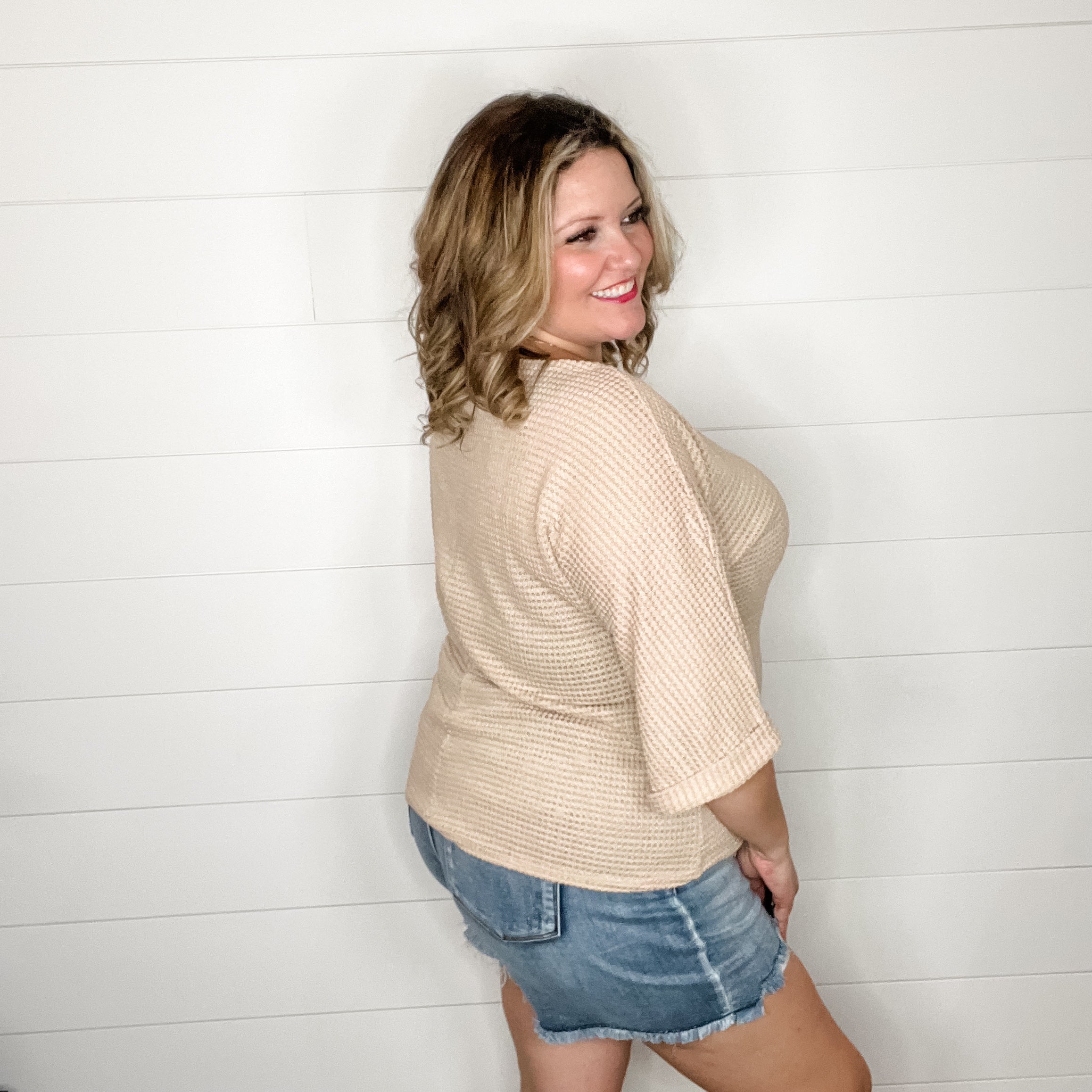 "Honeycutt" Cuffed 3/4 Sleeve Waffle Texture Top (Taupe)-Lola Monroe Boutique