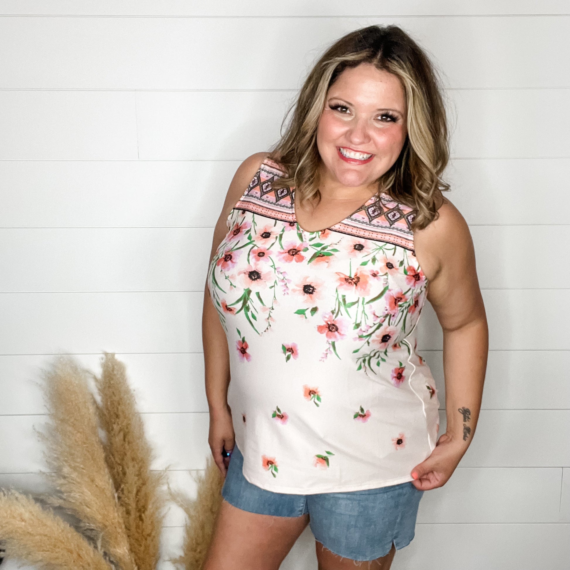 "James" Floral U Neck Tank (Blush & Peach)