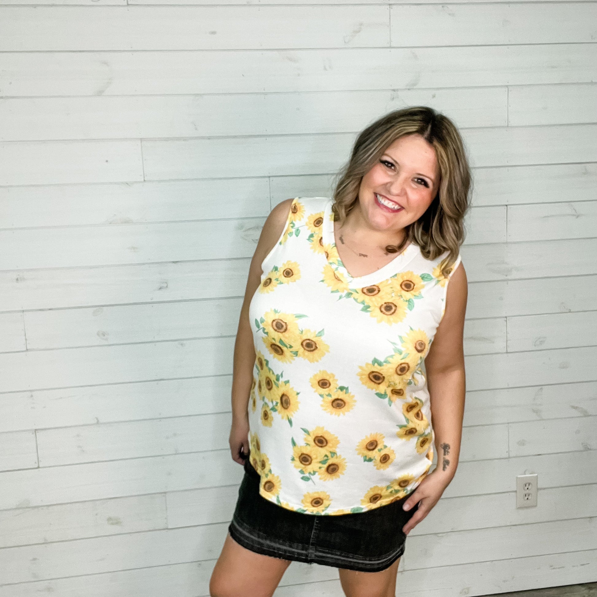 "Jayda" Sunflower Sleeveless V Neck