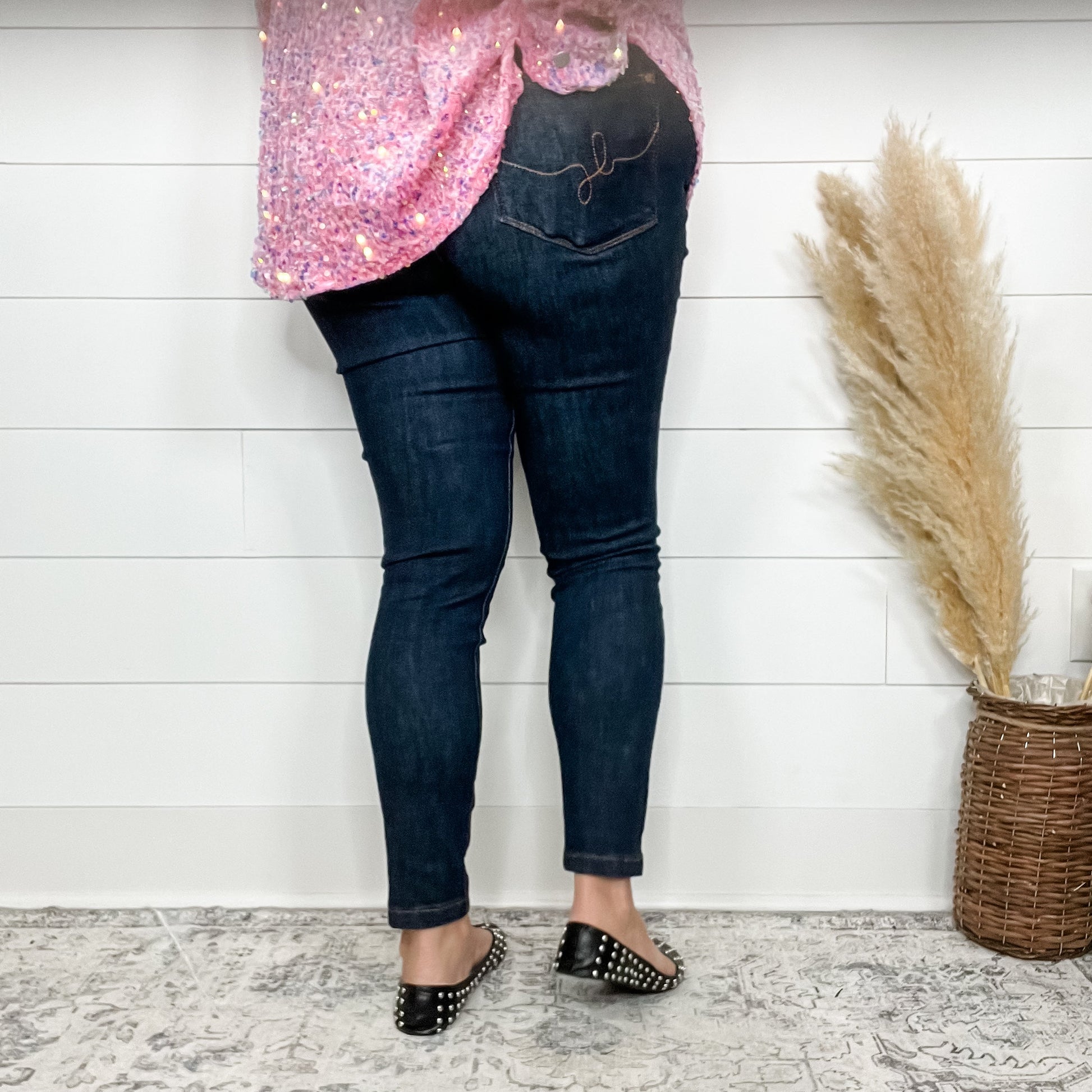 Judy Blue "Dark Alley" Skinny Jeans