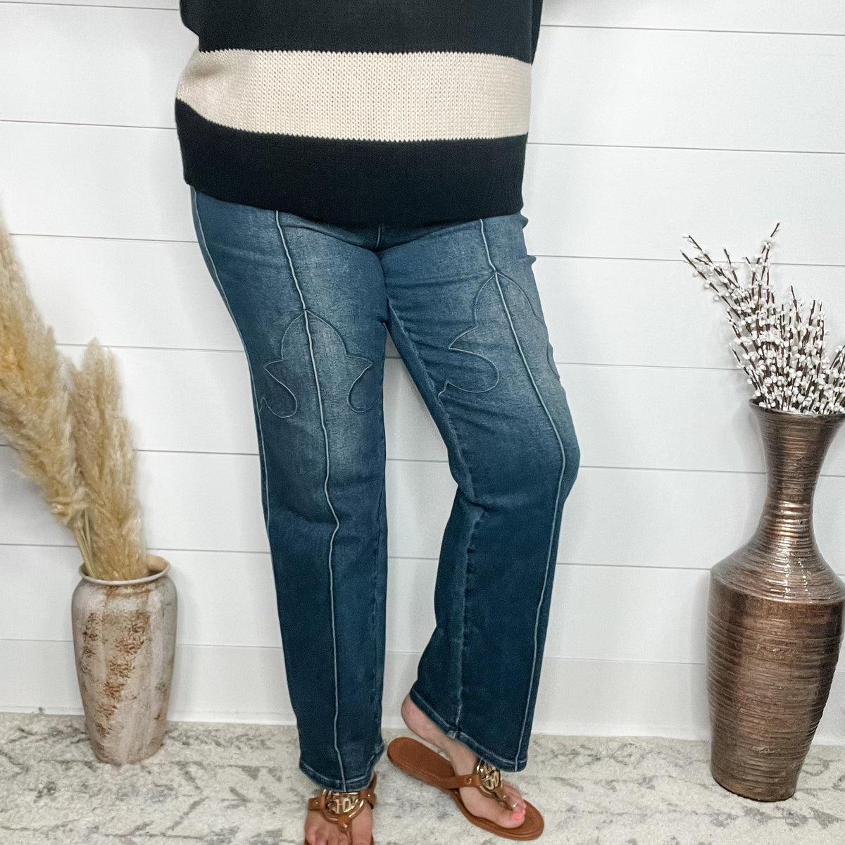 Judy Blue "Far West" Straight Leg Jeans