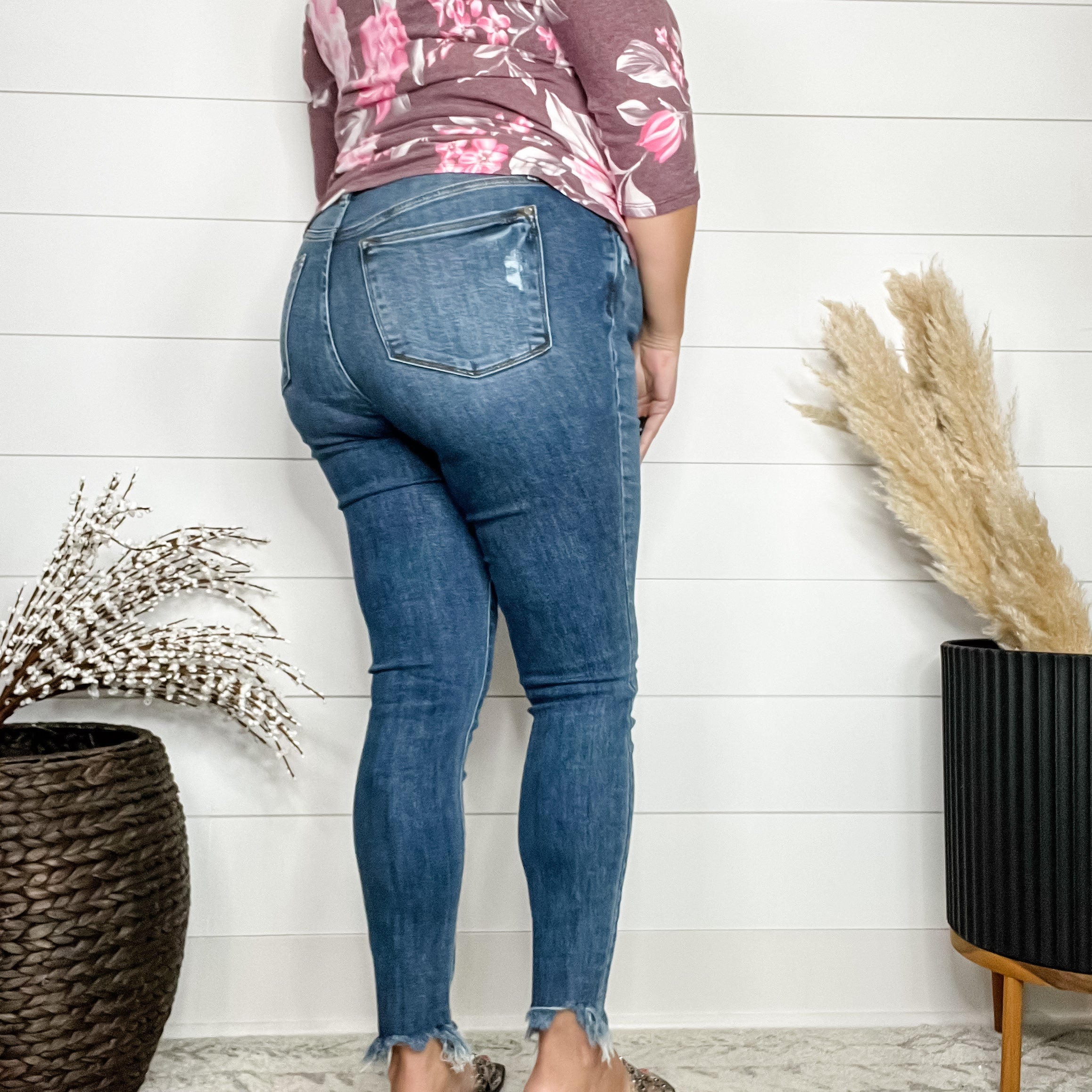 Judy Blue "Fins Up" Skinny Shark Bite Jeans-Lola Monroe Boutique