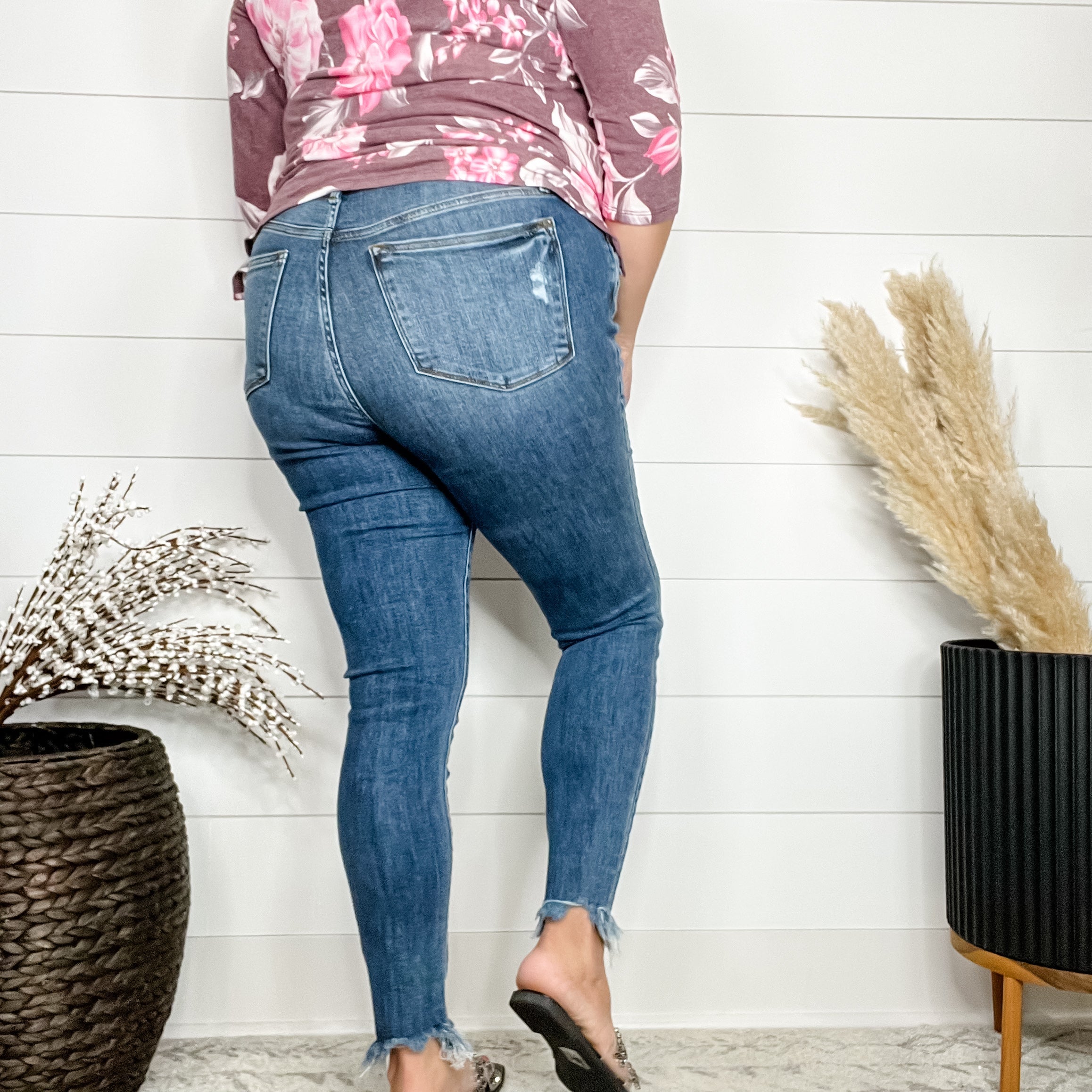 Judy Blue "Fins Up" Skinny Shark Bite Jeans-Lola Monroe Boutique