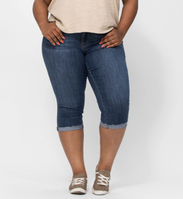 Judy Blue "Get it Girl" Raw Hem Capri-Lola Monroe Boutique