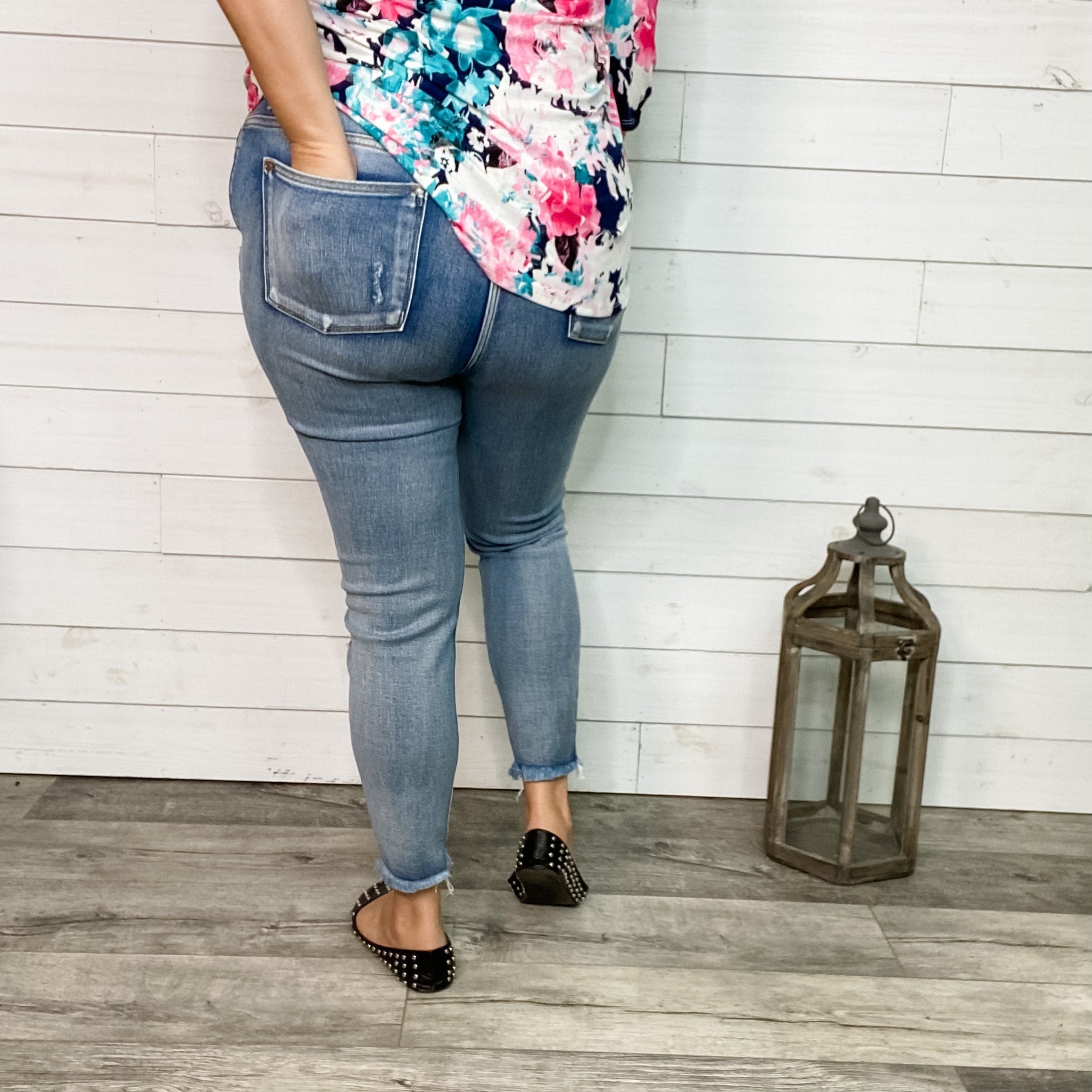 Judy Blue "Hold My Phone" Buttonfly Skinny jeans-Lola Monroe Boutique