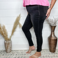 Judy Blue Hottie Patottie Tummy Control Skinny jeans