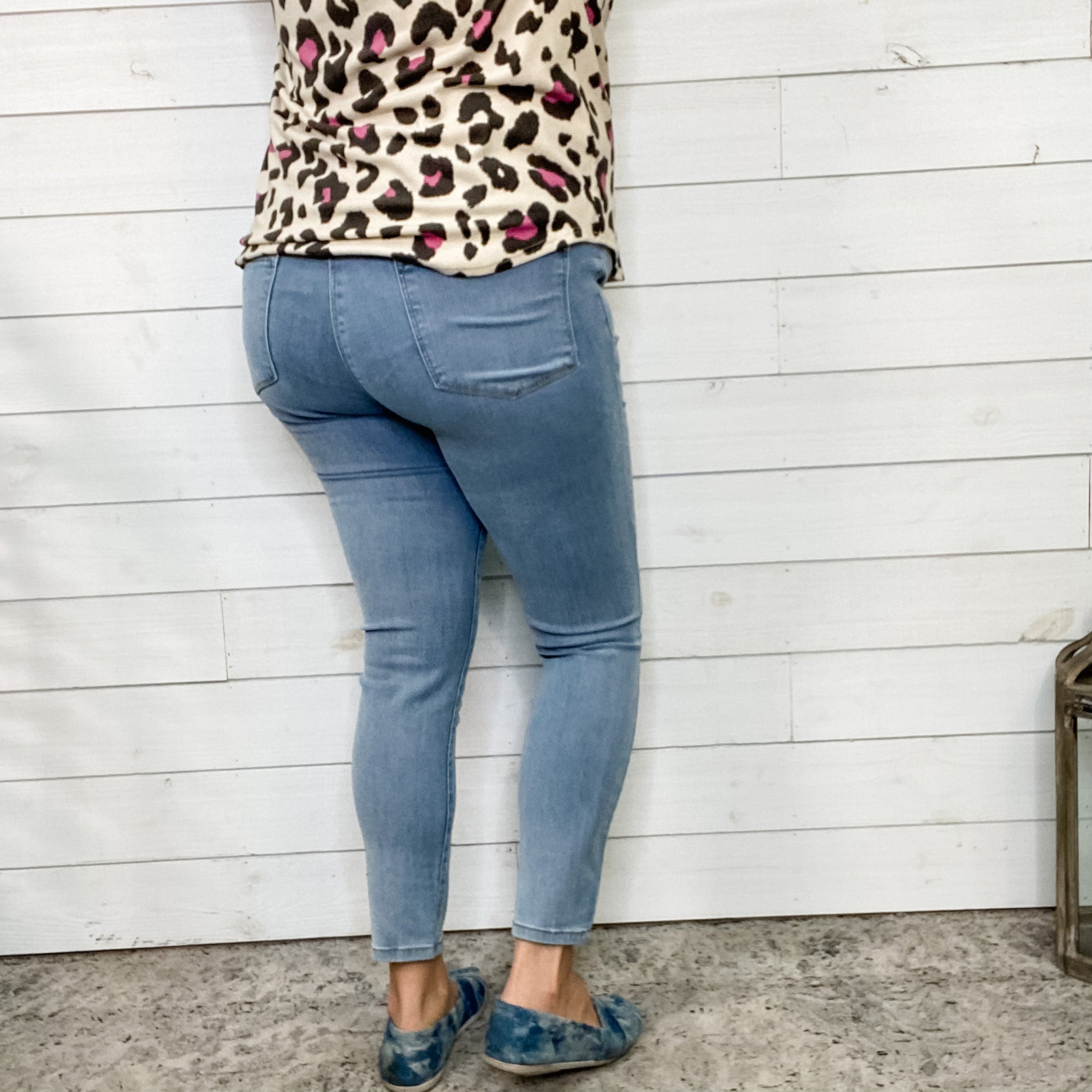 Judy Blue Light Wash Jeggings-Lola Monroe Boutique