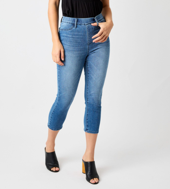 Judy Blue "Other Side of the Pillow" Pull On Cooling Denim Capris-Lola Monroe Boutique