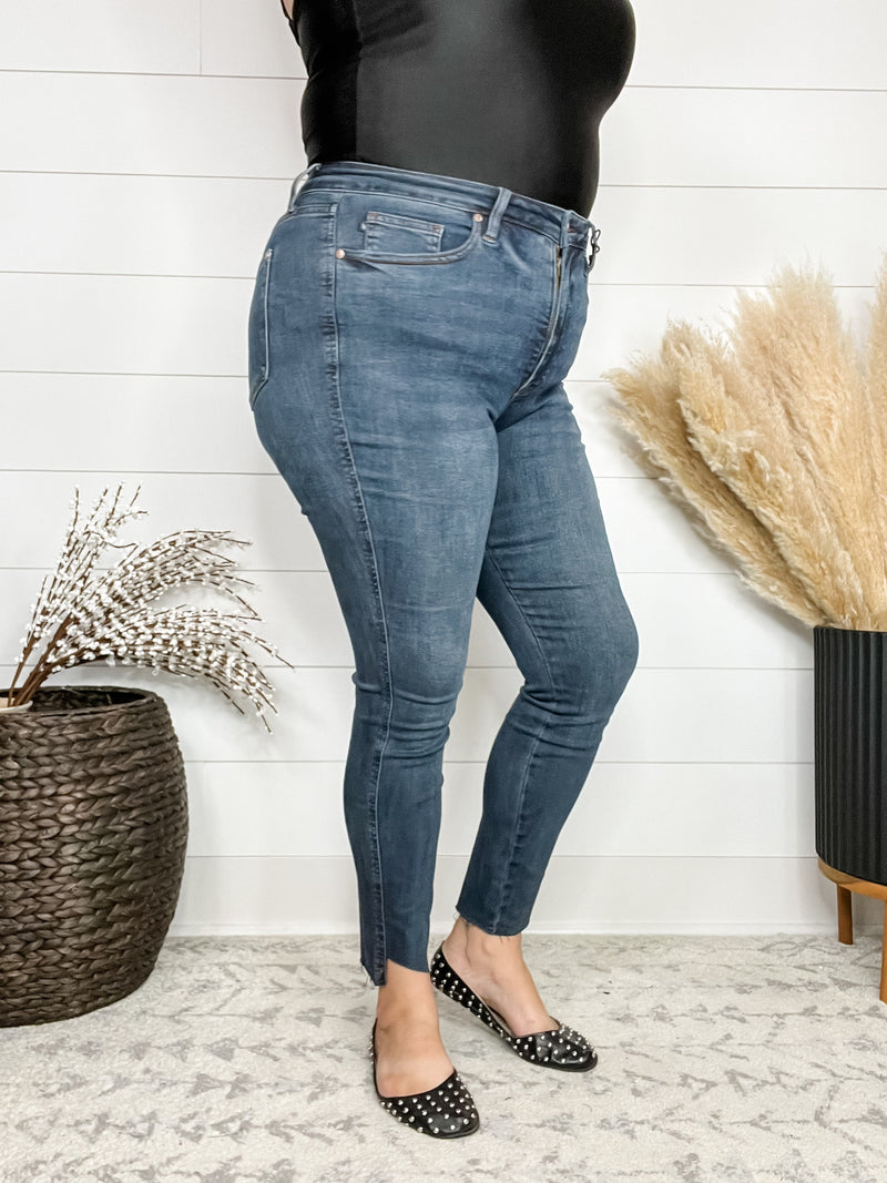 Judy Blue "Plant Therapy" Stem hem Tummy Control Skinny Jeans