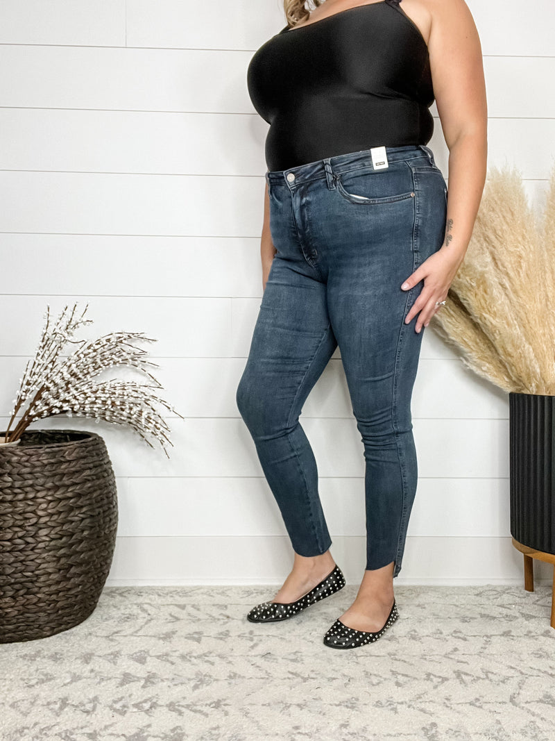 Judy Blue "Plant Therapy" Stem hem Tummy Control Skinny Jeans