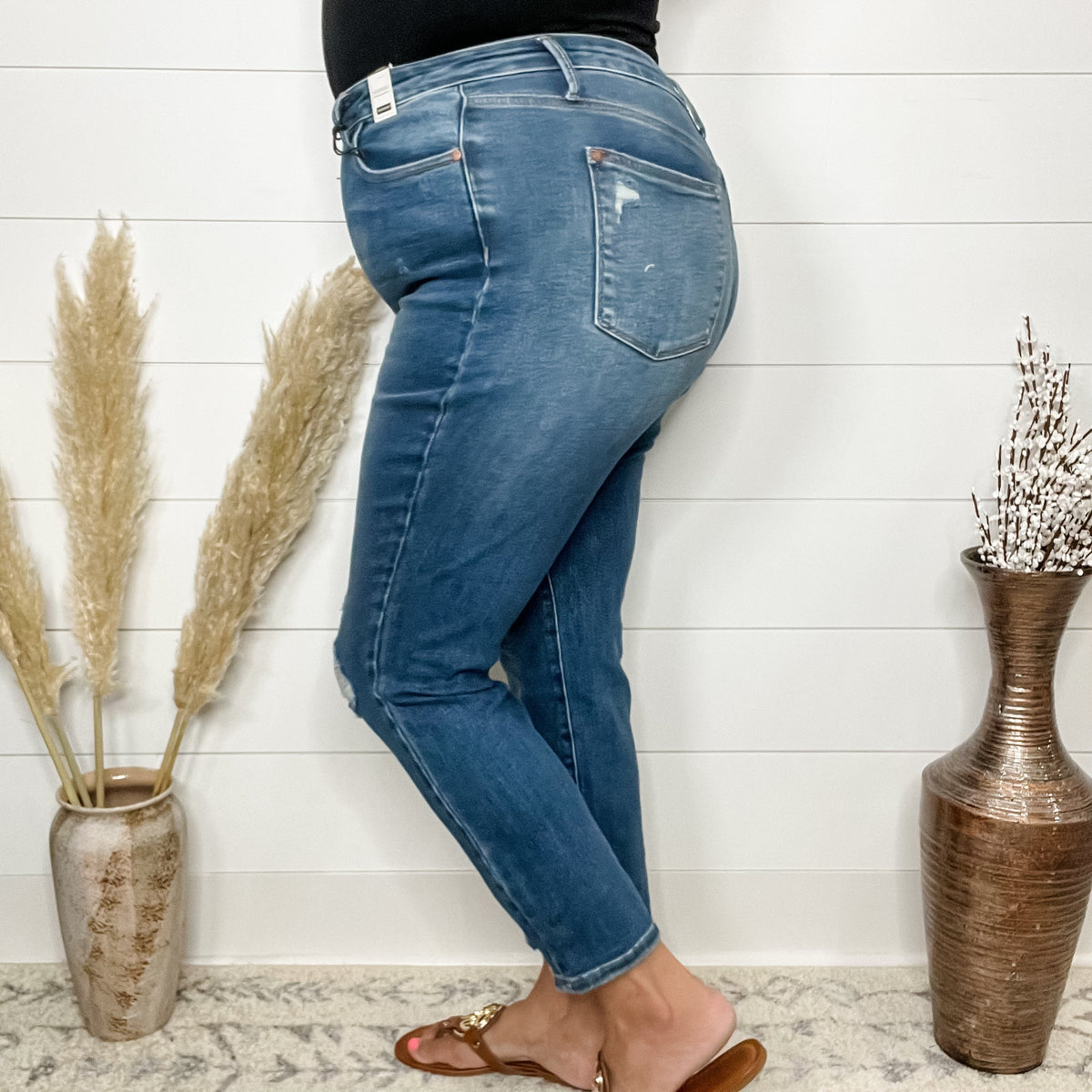 Judy Blue "Queen of Hearts" Boyfriend Jeans-Lola Monroe Boutique