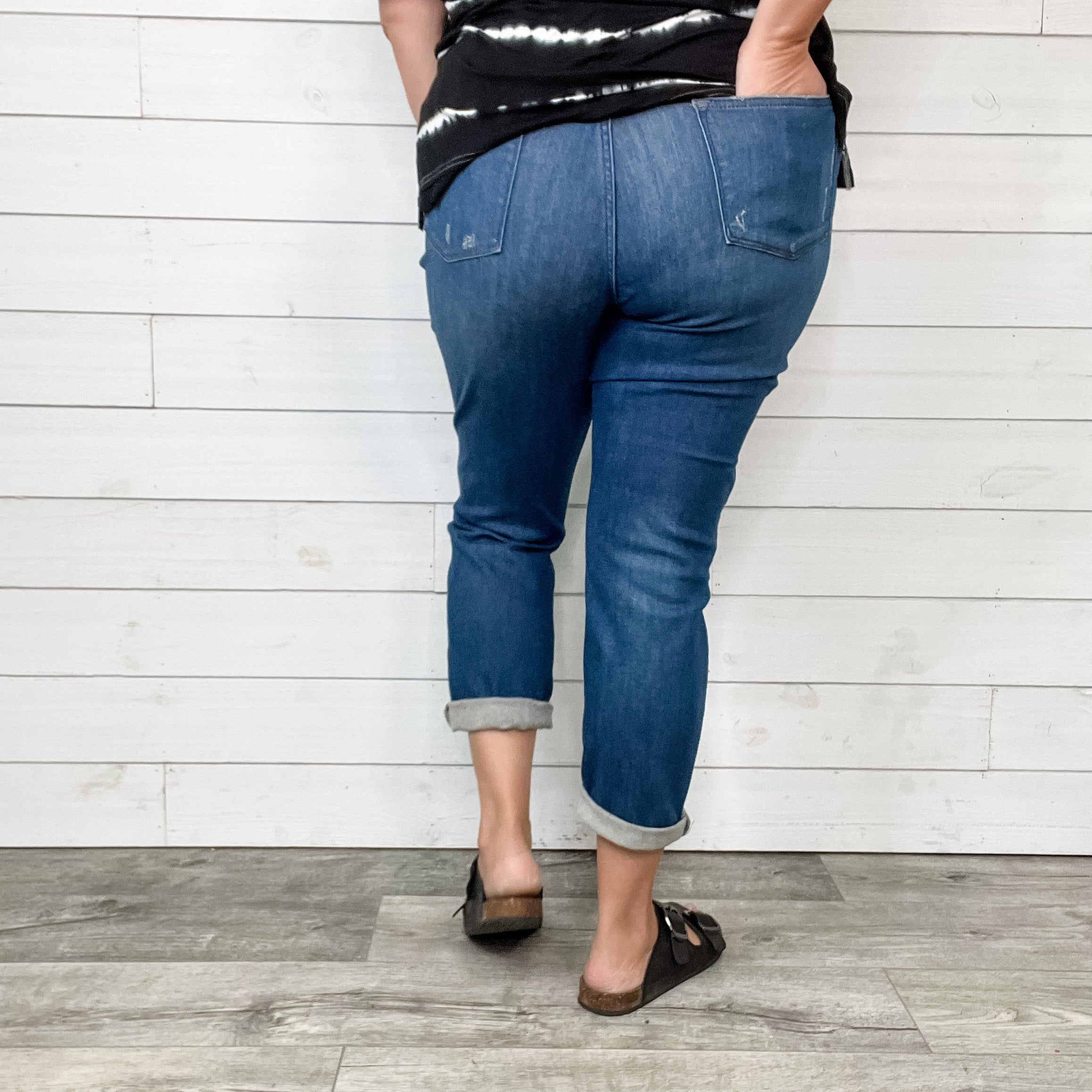 Judy Blue "She's A Wild One" Buttonfly Boyfriend Jean-Lola Monroe Boutique