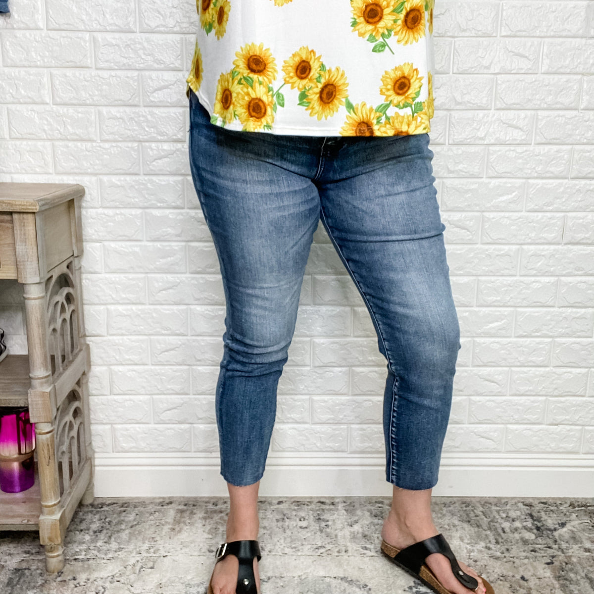 Judy Blue "Smitten on Mittens" Relaxed Fit Jeans