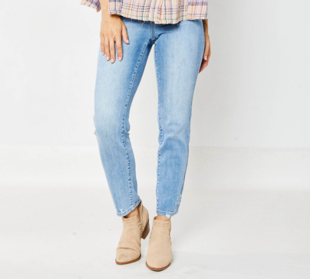 Judy Blue "Spinning Round" Slim Fit Jeans-Lola Monroe Boutique