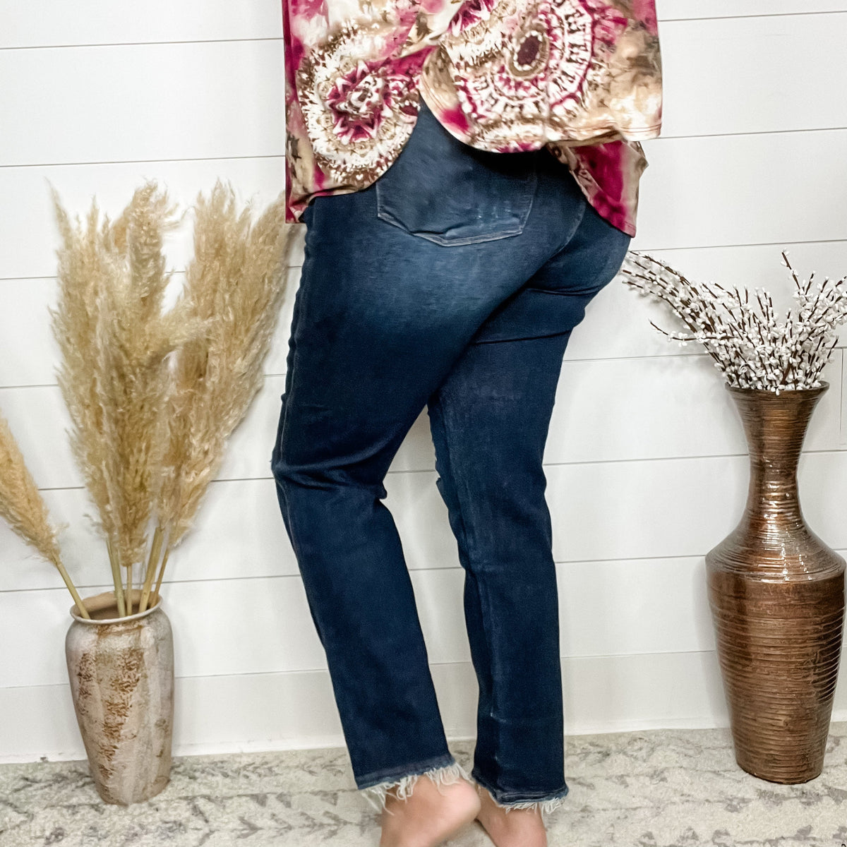 Judy Blue “Superb” Rigid Magic Straight Leg Jeans